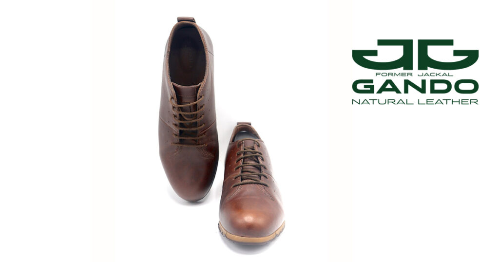 کفش کد 230 کتانی قهوه ای