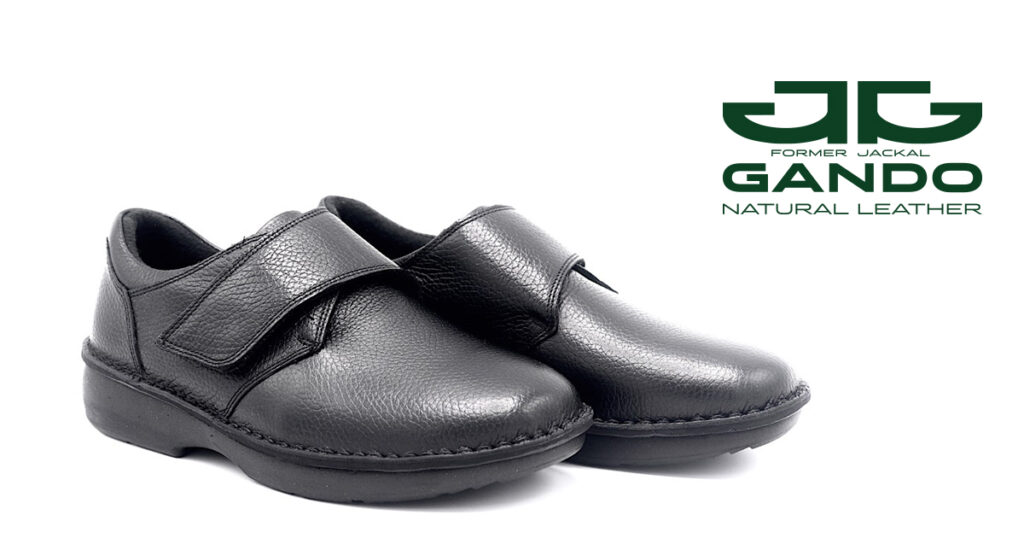 کفش کد 229 چسبی مشکی